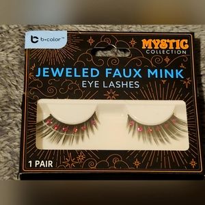 Eyelashes with Jewels on